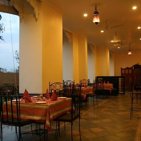 Pratap Palace Chittorgarh Bagian luar foto