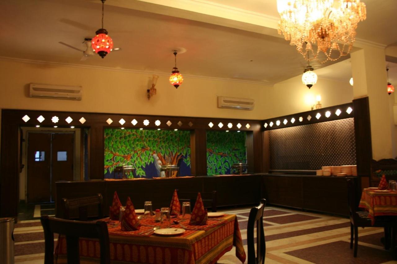Pratap Palace Chittorgarh Bagian luar foto